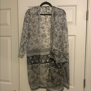 Apt. 9 Gray and Black Floral Kimono